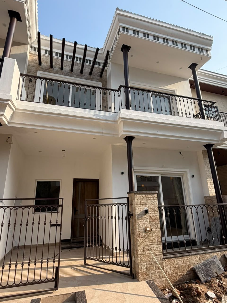 3Bhk House in Sunny Enclave